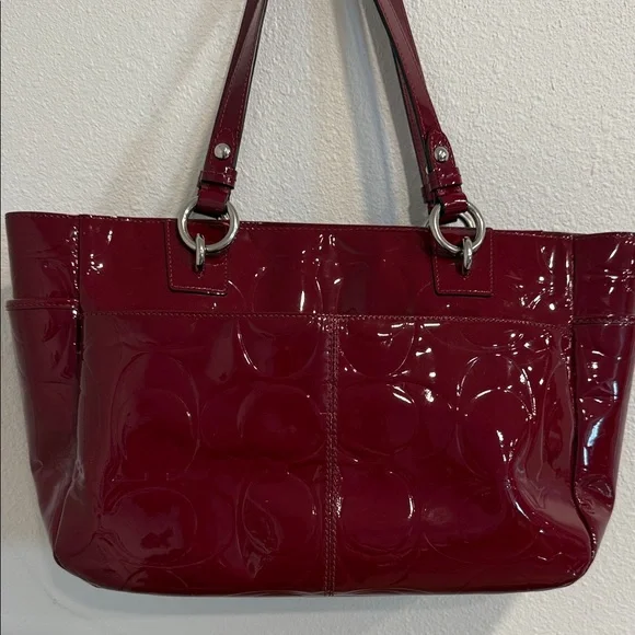 Coach Deep Red Patent Leather Shoulder Bag - Picture 4 of 10